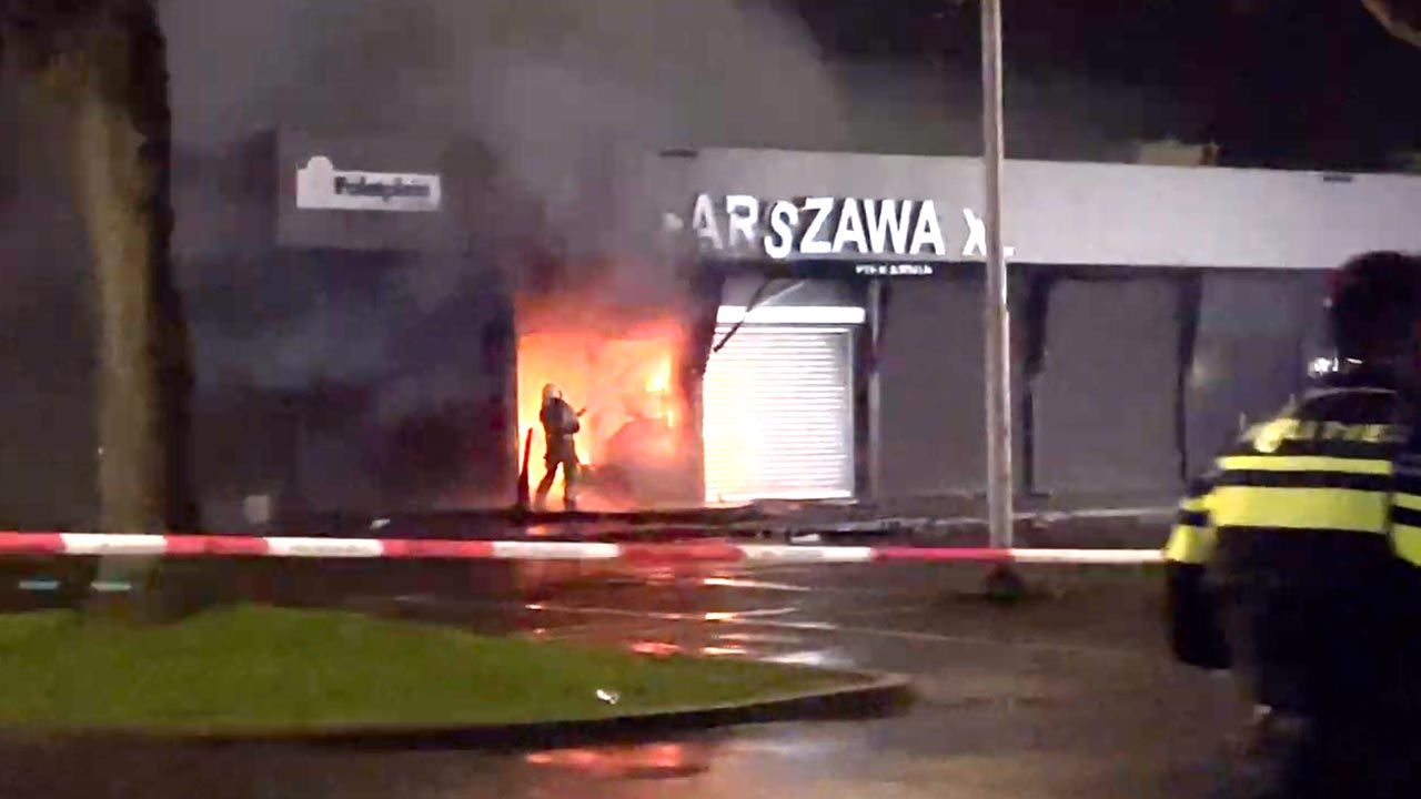 Na miejscu pracują służby (fot. YouTube/4KStudio.nl) Na miejscu pracują służby (fot. YouTube/4KStudio.nl)