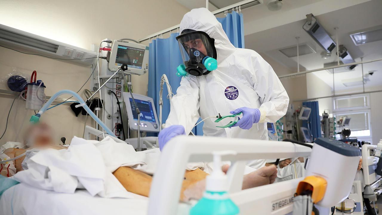 Raport o epidemii koronawirusa w Polsce (fot. PAP/Leszek Szymański) Raport o epidemii koronawirusa w Polsce (fot. PAP/Leszek Szymański)