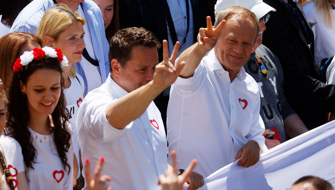 Rafał Trzaskowski i Donald Tusk na marszu 4 czerwca w Warszawie (fot. Jacek Szydłowski / Forum)