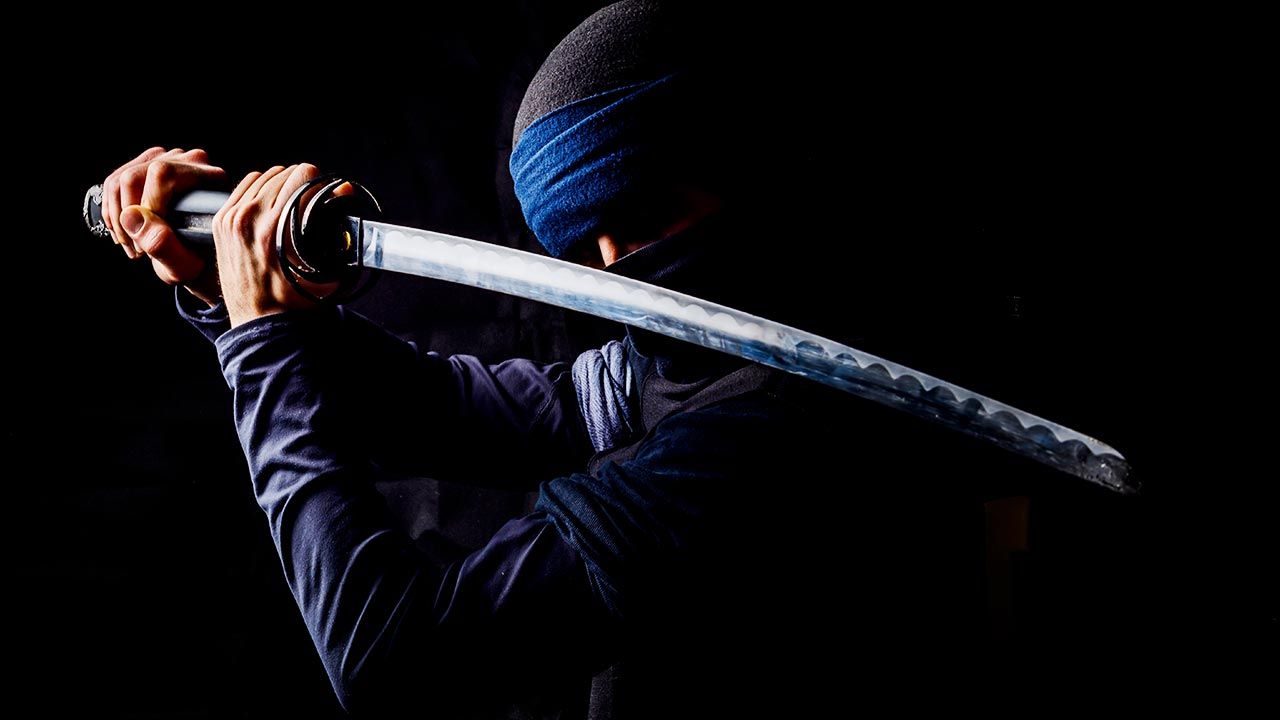 By dostać się na studia, kandydaci muszą zdać egzamin z historii Japonii i test z czytania historycznych dokumentów dotyczących ninja (fot. Shutterstock/Fab38) By dostać się na studia, kandydaci muszą zdać egzamin z historii Japonii i test z czytania historycznych dokumentów dotyczących ninja (fot. Shutterstock/Fab38)