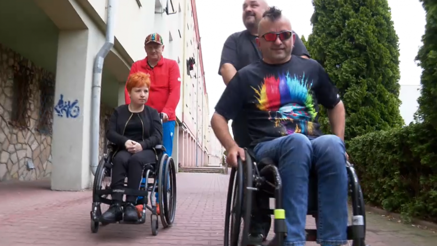 Pielgrzymka bez barier. Pokonają szlak świętego Jakuba na wózkach 