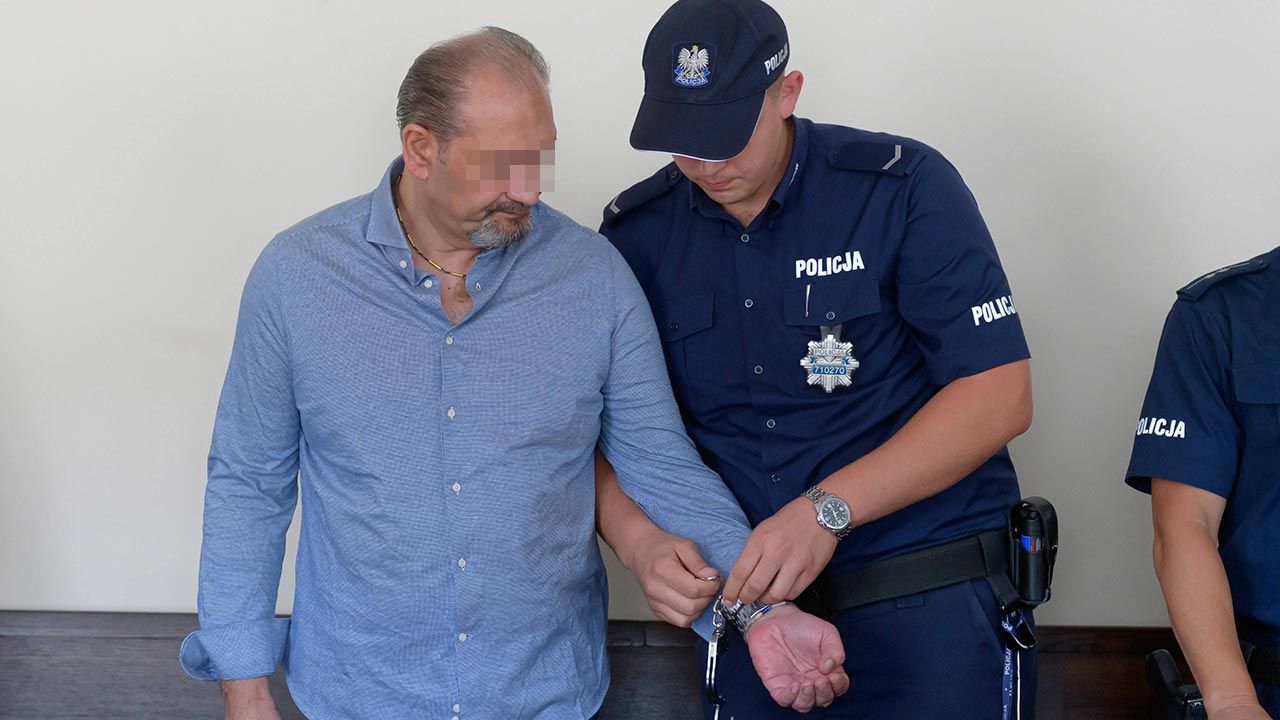 Arkadiusz Ł. ps. Hoss wpłacił poręczenie majątkowe (fot. PAP/Jakub Kaczmarczyk ) Arkadiusz Ł. ps. Hoss wpłacił poręczenie majątkowe (fot. PAP/Jakub Kaczmarczyk )