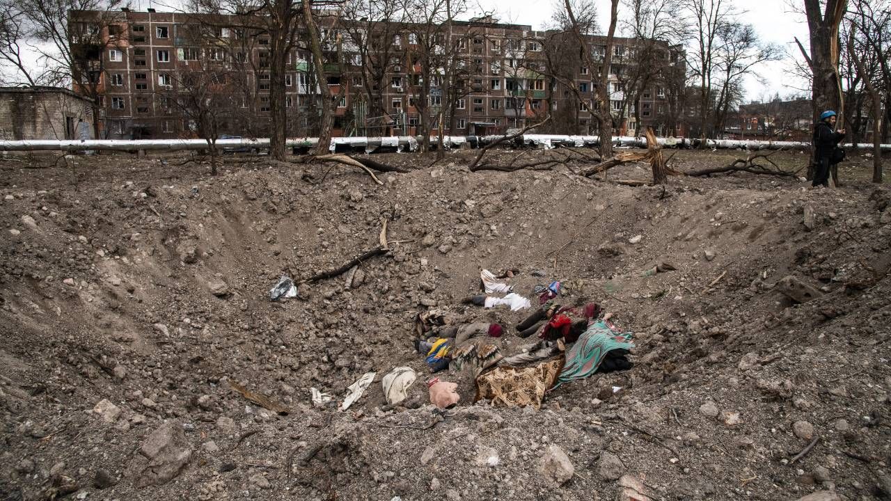 Rosjanie popełniają zbrodnie wojenne na Ukrainie (fot. Maximilian Clarke/SOPA Images/LightRocket via Getty Images)